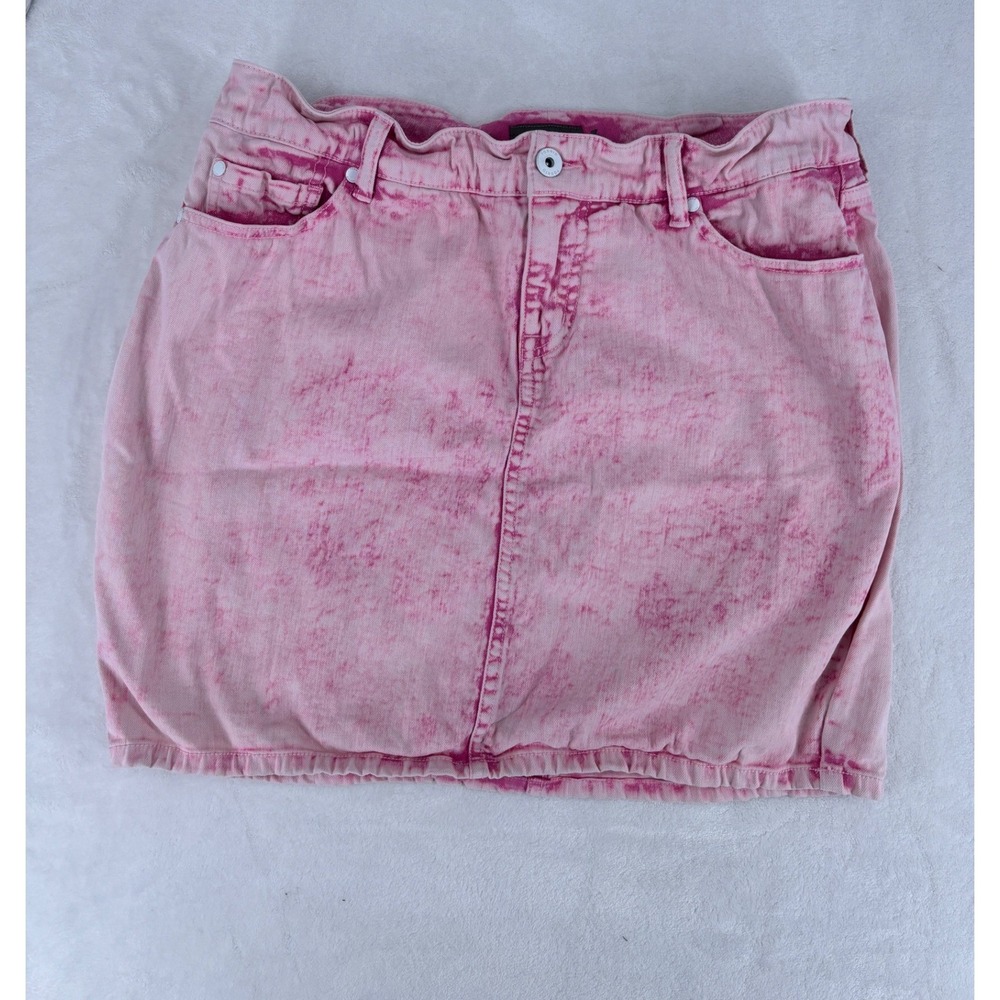 Torrid Denim Mini Skirt Size 10 Pink Acid Wash Barbiecore Y2K 90s Retro - Picture 2 of 8